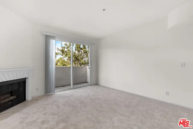 $625,000 | 620 South Gramercy Place, Unit 301, Los Angeles, CA 90010