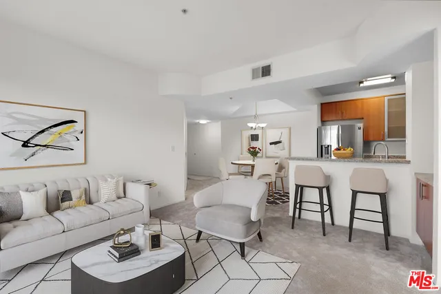 $625,000 | 620 South Gramercy Place, Unit 301, Los Angeles, CA 90010