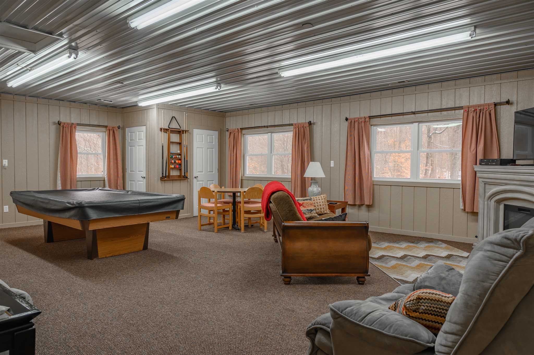 3062 Smith Road Nashville, IN 47448 - Photo 6 of 26 Gallery Image 6