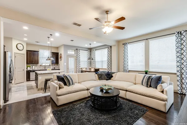 $2,100 | 17411 Brachetto, San Antonio, TX 78247