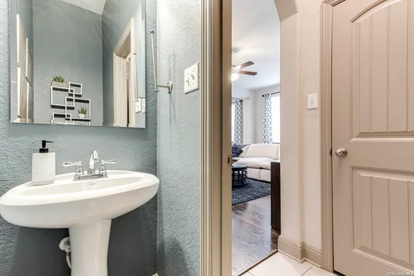 $2,100 | 17411 Brachetto, San Antonio, TX 78247