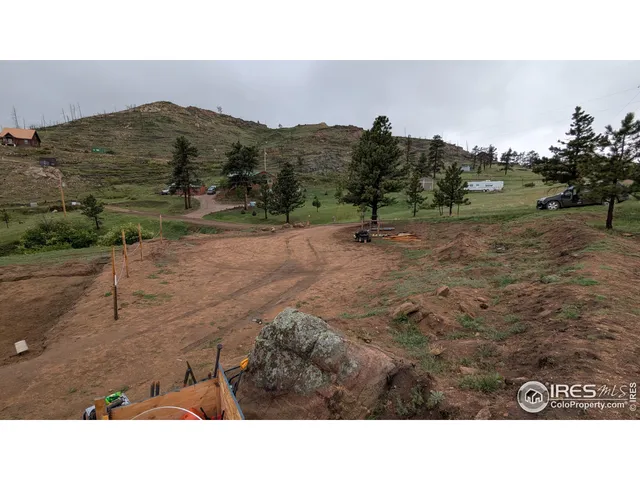 a black and white photo of a house