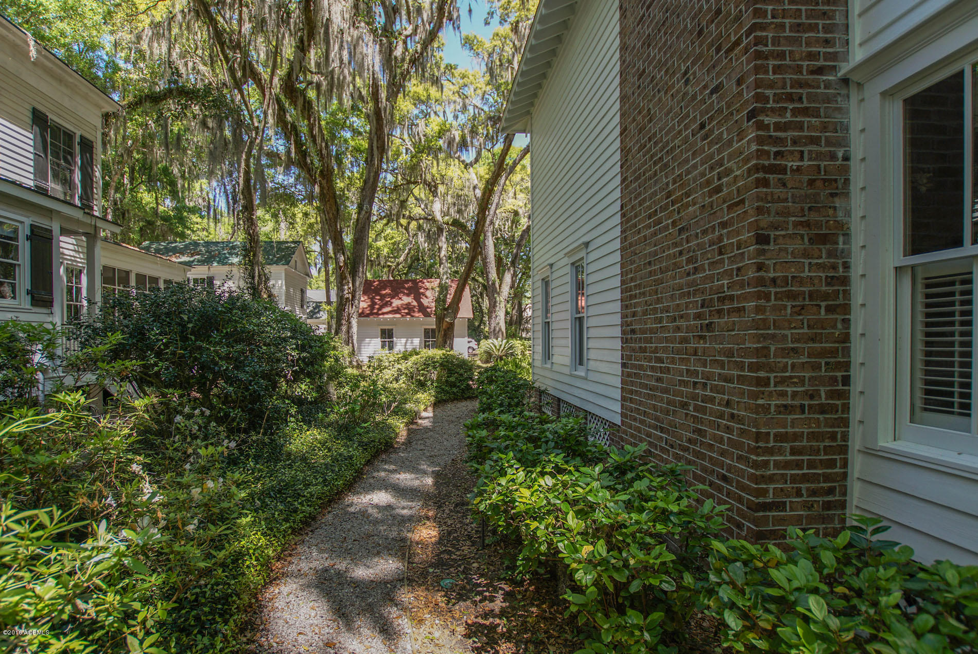 44 Newpoint Road Beaufort, SC 29907 - Photo 34 of 47 DSC09785-1
