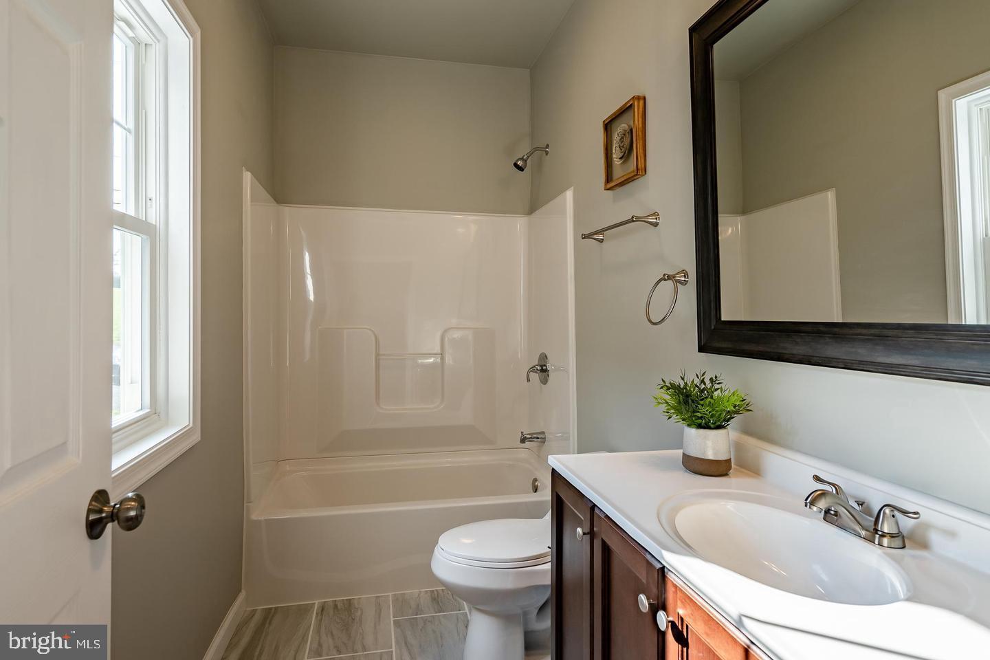 198 Cross Road Gilbertsville, PA 19525 - Photo 23 of 29 Hall bathroom