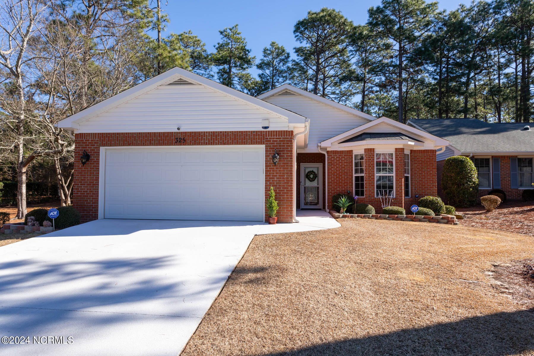 325 Pinehurst Trace Drive Pinehurst, NC 28374 - Photo 1 of 33 front1