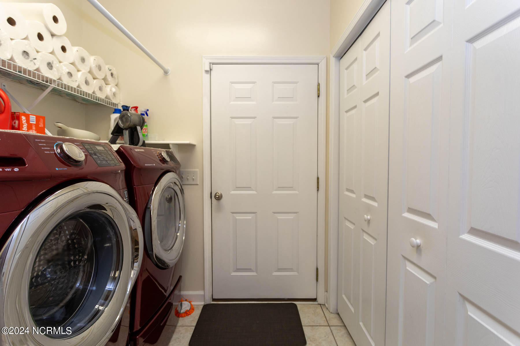 325 Pinehurst Trace Drive Pinehurst, NC 28374 - Photo 26 of 33 laundry room1