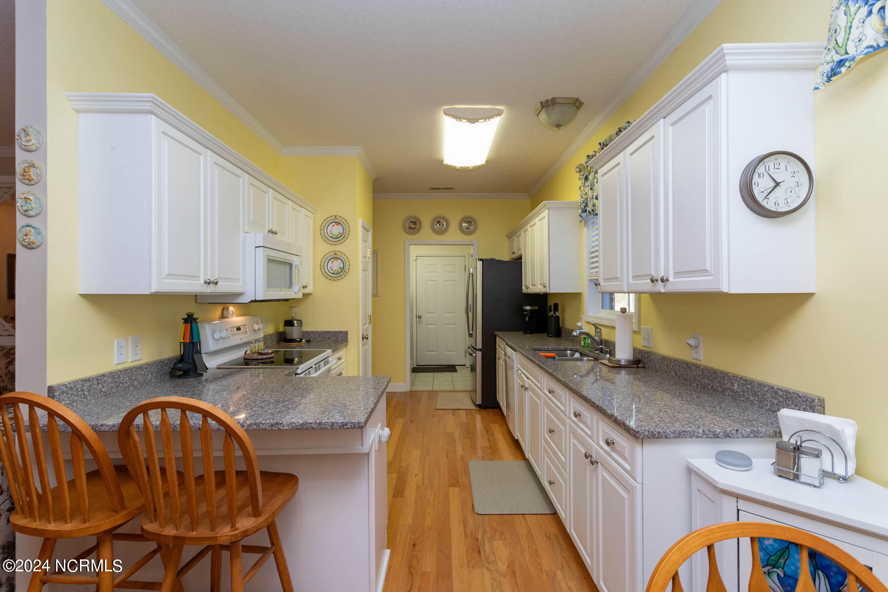 325 Pinehurst Trace Drive Pinehurst, NC 28374 - Photo 7 of 33 kitchen1-2