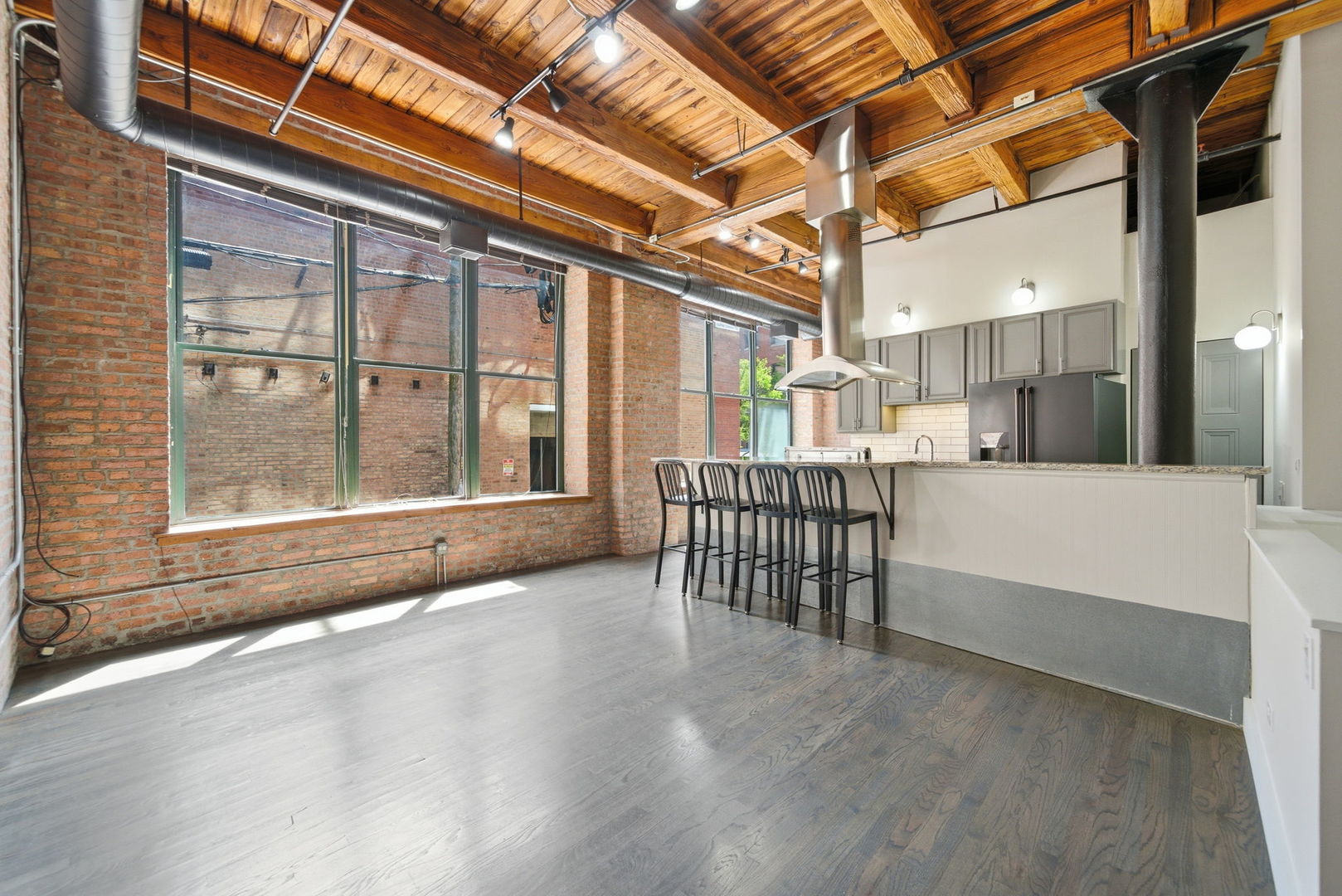 331 South Peoria Street, Unit 107 Chicago, IL 60607 - Photo 2 of 16