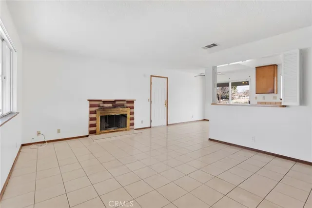 $350,000 | 16463 Solvang Avenue, Victorville, CA 92394