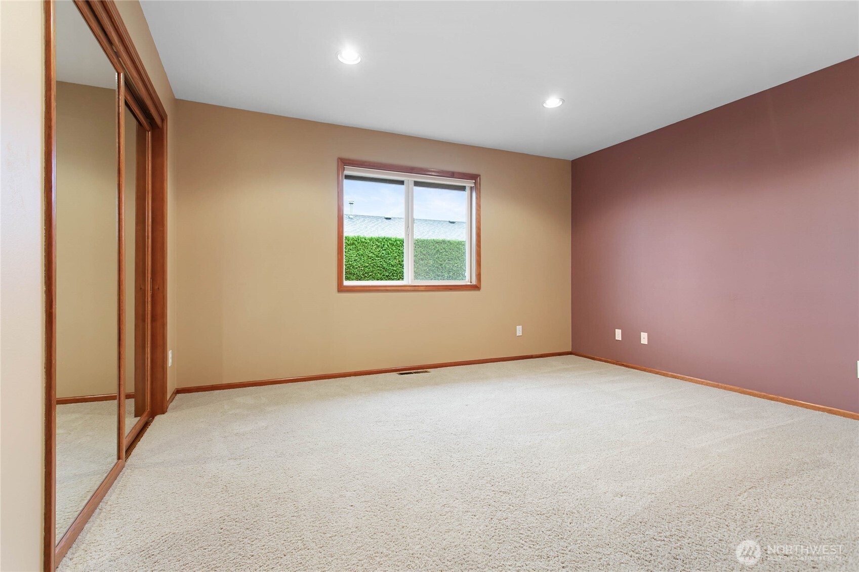 8639 Bender Road Lynden, WA 98264 - Photo 27 of 40 an empty room with a window