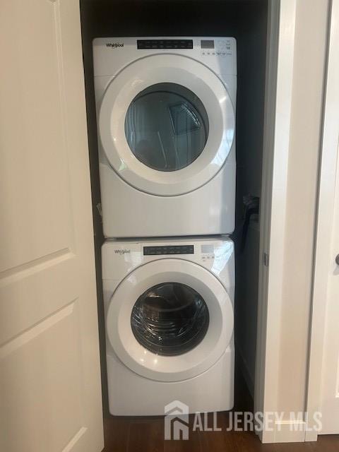 6202 Domzal Road, Unit 6202 Sayreville, NJ 08872 - Photo 8 of 12 a utility room with dryer and washer