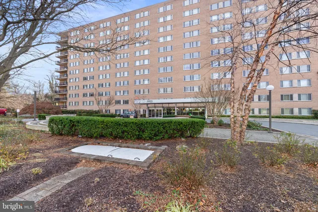 $1,799 | 1900 Lyttonsville Road, Unit 111, Silver Spring, MD 20910