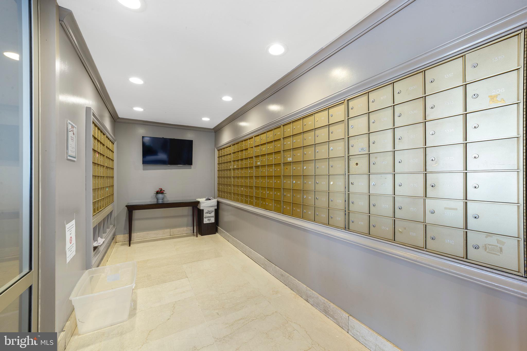 1900 Lyttonsville Road, Unit 111 Silver Spring, MD 20910 - Photo 20 of 21