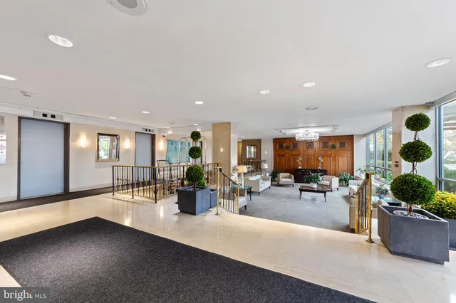 $1,999 | 1900 Lyttonsville Road, Unit 111, Silver Spring, MD 20910