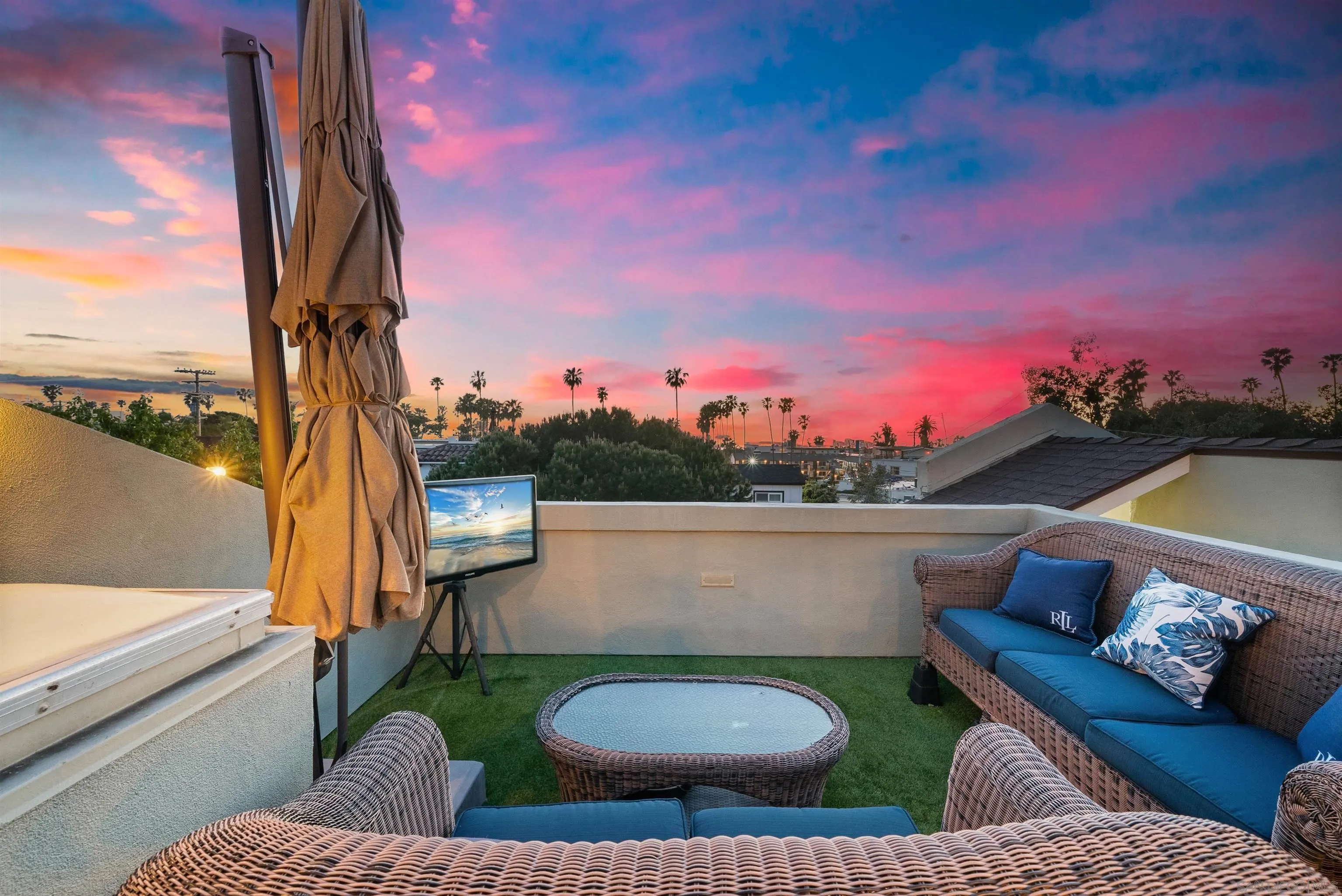 6755 Tyrian Street La Jolla, CA 92037 - Photo 43 of 60 a view of a terrace with couches and sky view