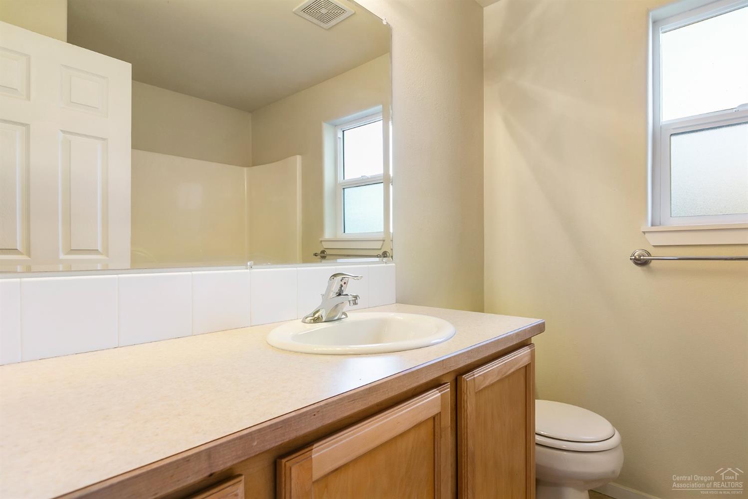 808 Northeast Tierra Road Bend, OR 97701 - Photo 9 of 17 Additional Photo
