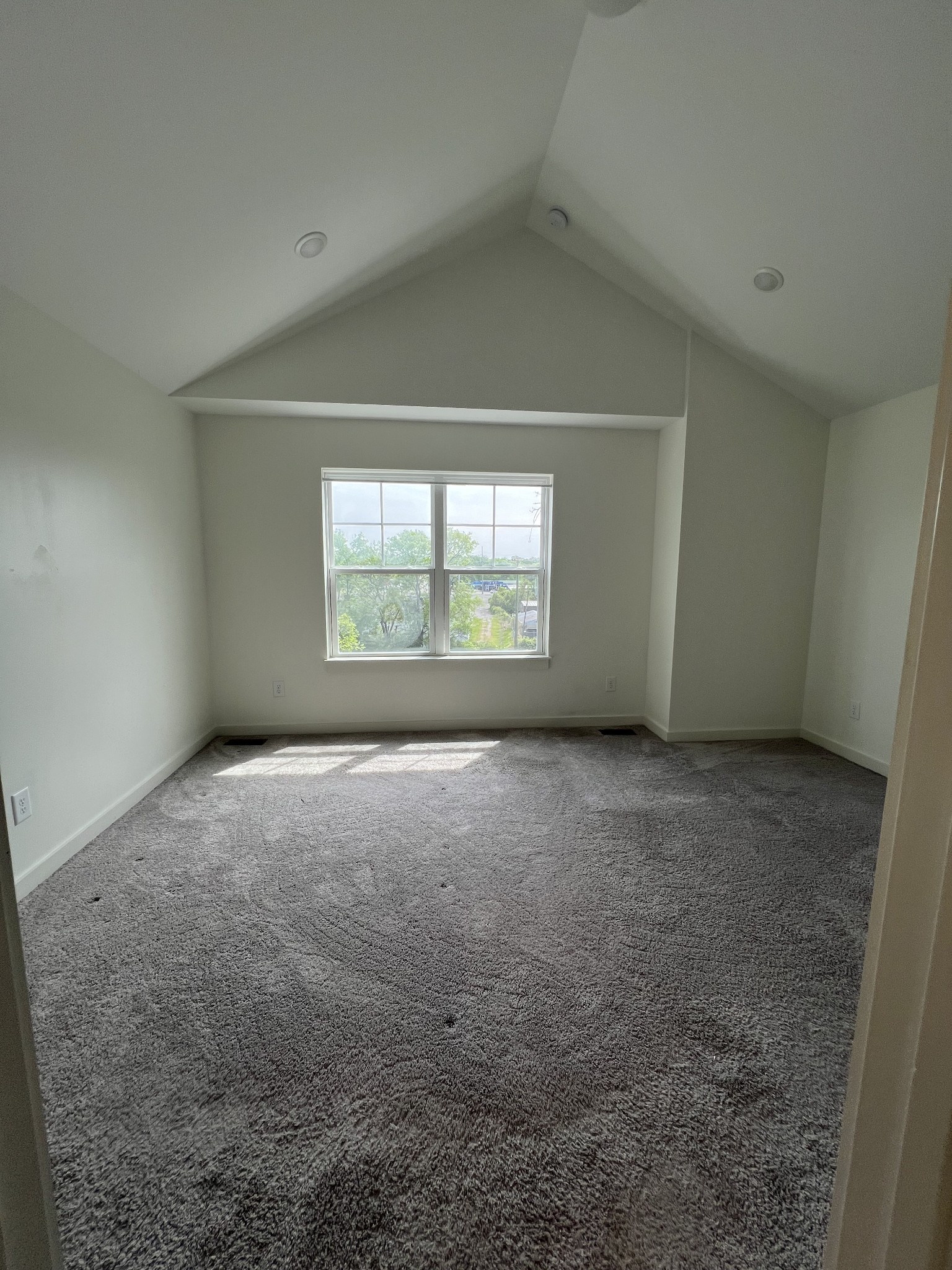 302 Williams Avenue, Unit 110 Madison, TN 37115 - Photo 6 of 11 an empty room with a window