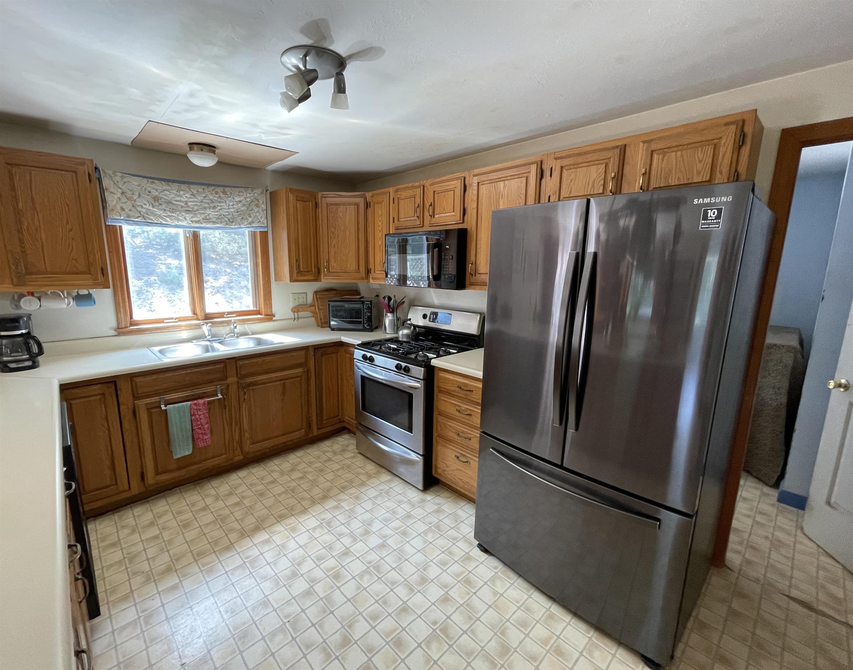 44 Blueberry Road Ossipee, NH 03814 - Photo 7 of 39