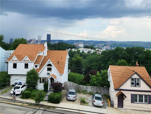 a view of livingroom and window