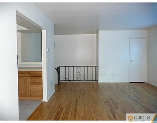 199 Evergreen Road, Unit 10B Edison, NJ 08837 - Photo 14 of 22 Gallery Image 14
