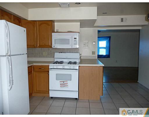 199 Evergreen Road, Unit 10B Edison, NJ 08837 - Photo 17 of 22 Gallery Image 17