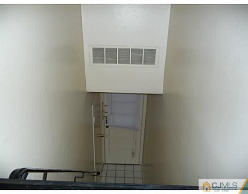199 Evergreen Road, Unit 10B Edison, NJ 08837 - Photo 20 of 22 Gallery Image 20