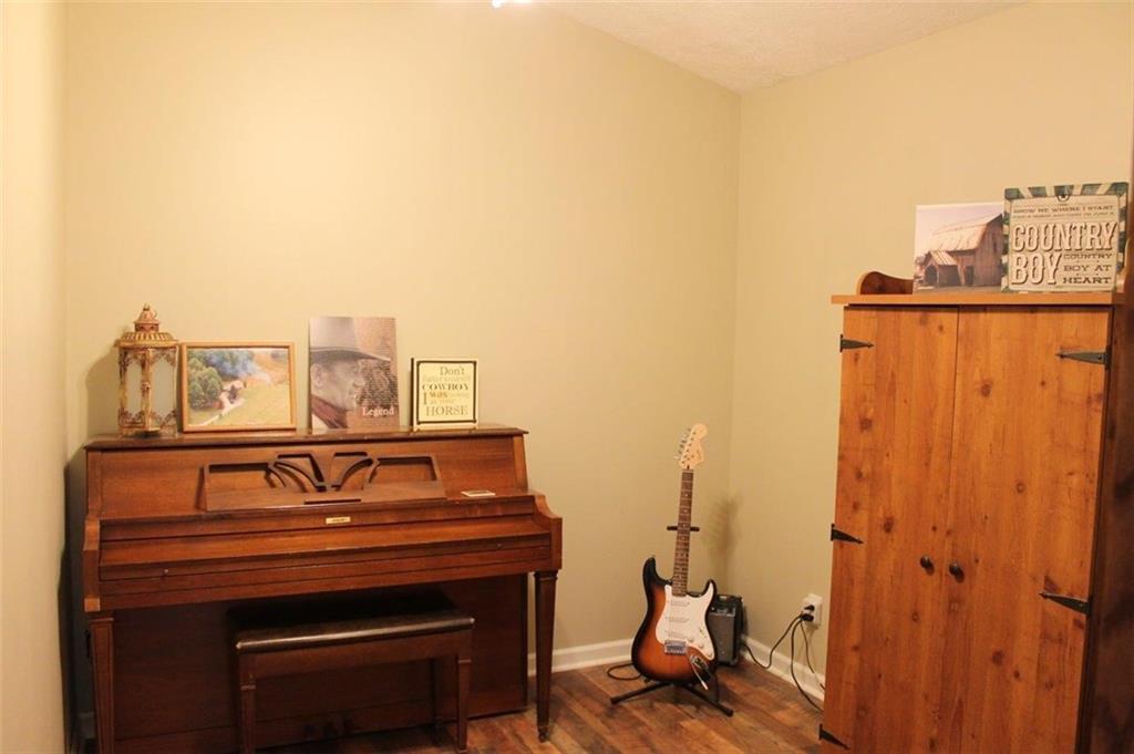 3200 Stierwalt Road Paragon, IN 46166 - Photo 9 of 24