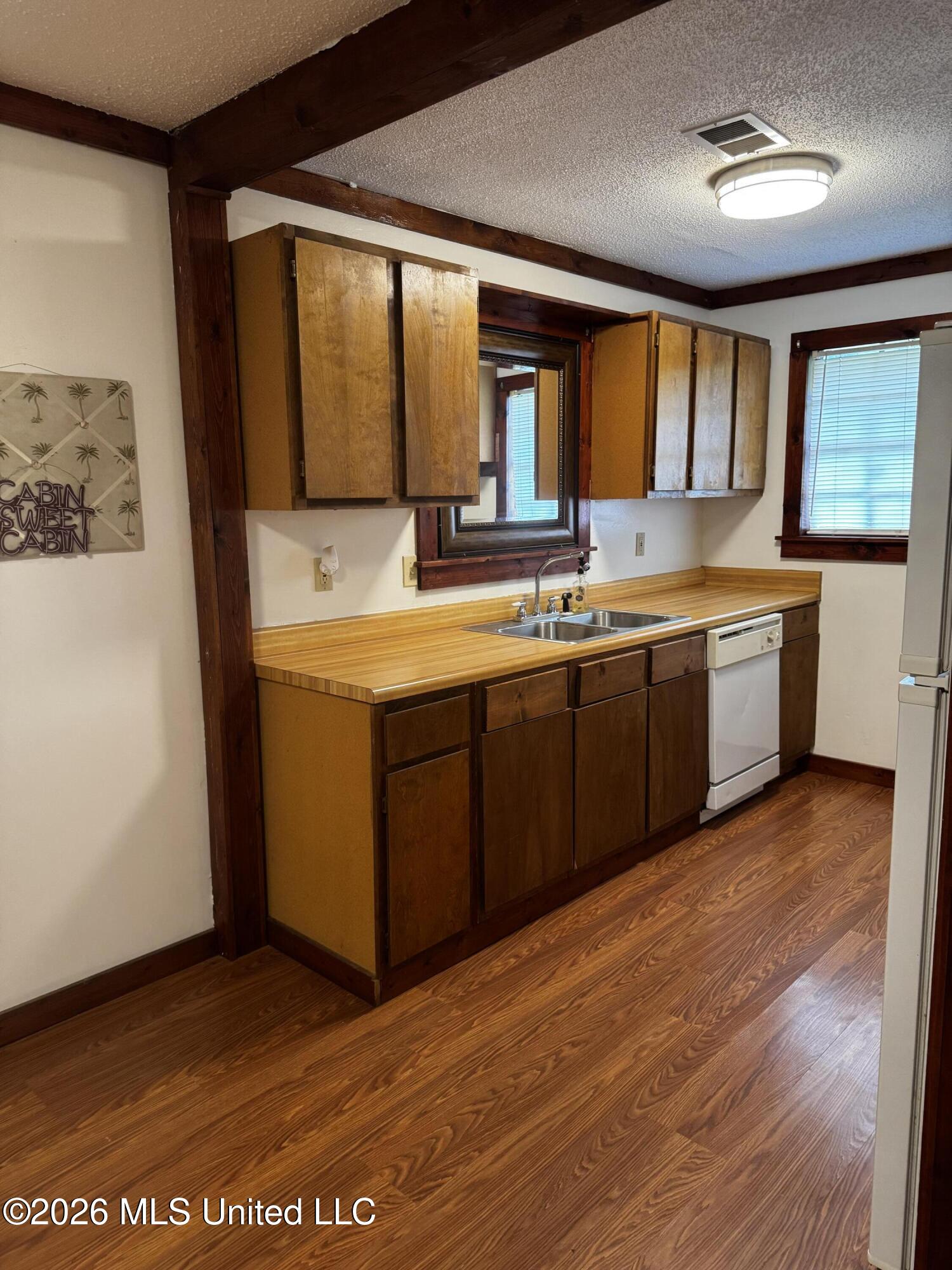 2830 Woodland Lake Road Hernando, MS 38632 - Photo 12 of 37 Kitchen 1