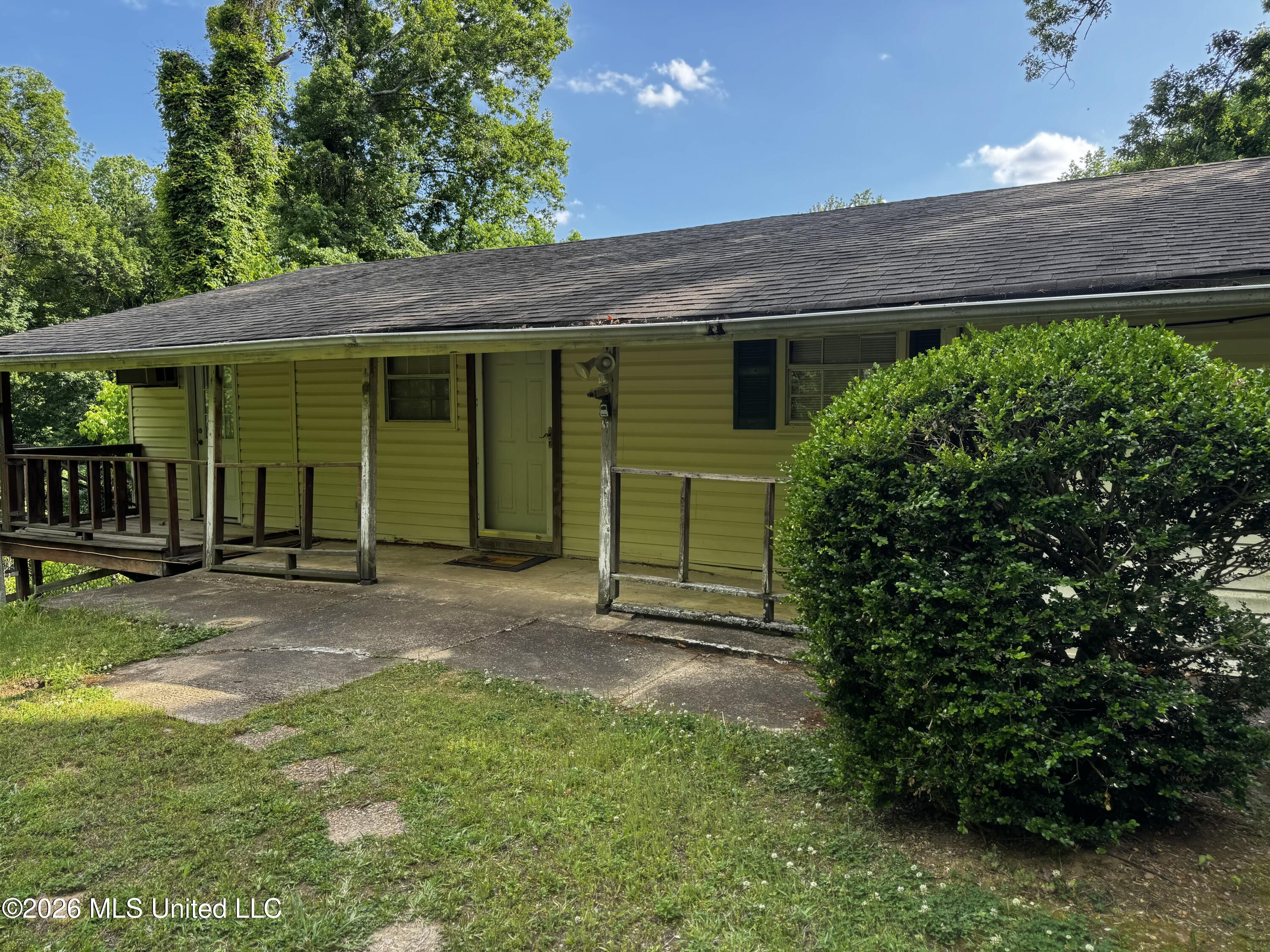 2830 Woodland Lake Road Hernando, MS 38632 - Photo 6 of 37 Front Elevation