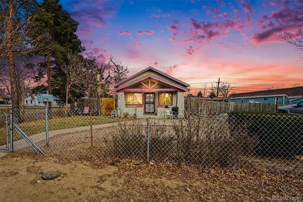 a view of house with outdoor space