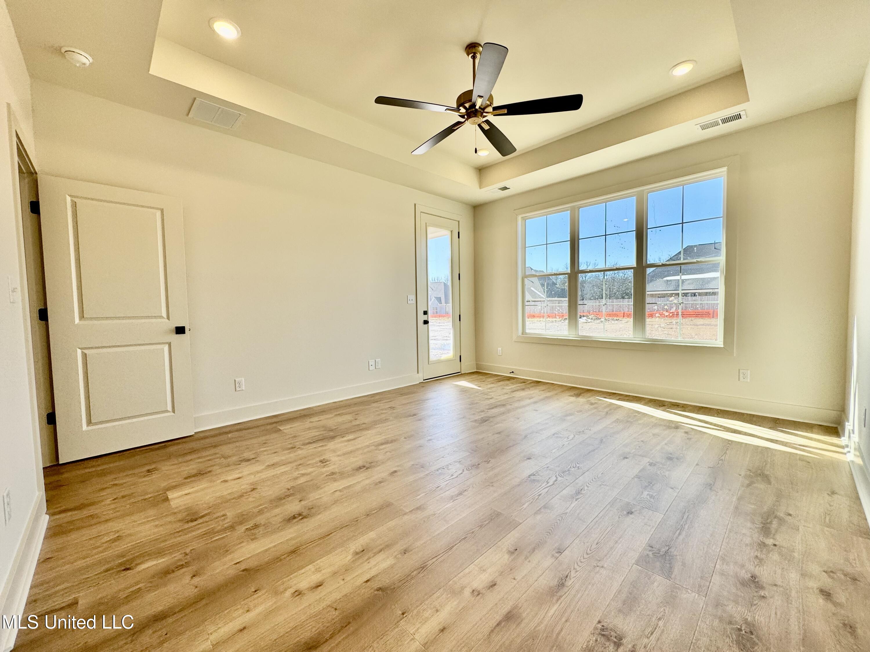 4220 Adriane Cove Nesbit, MS 38651 - Photo 17 of 31 IMG_4738