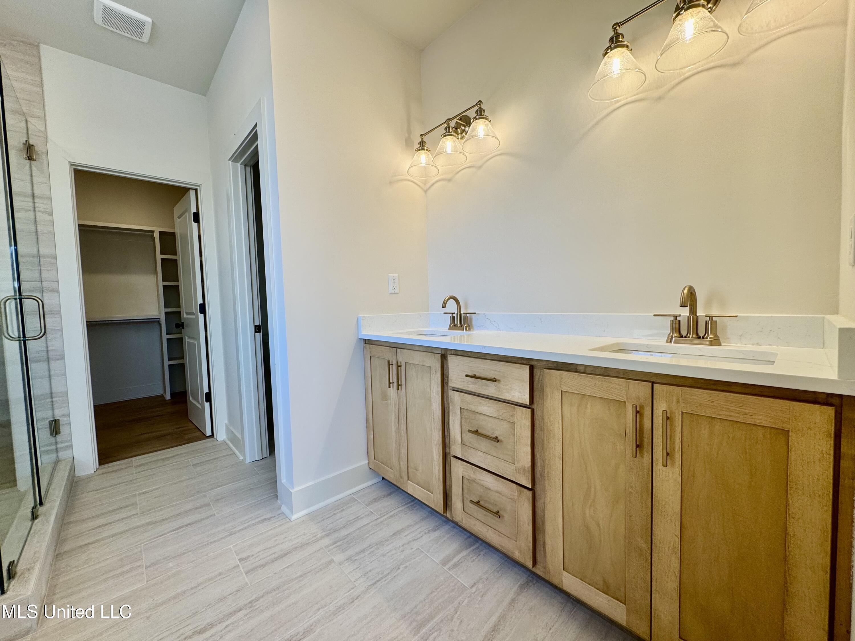 4220 Adriane Cove Nesbit, MS 38651 - Photo 18 of 31 IMG_4739