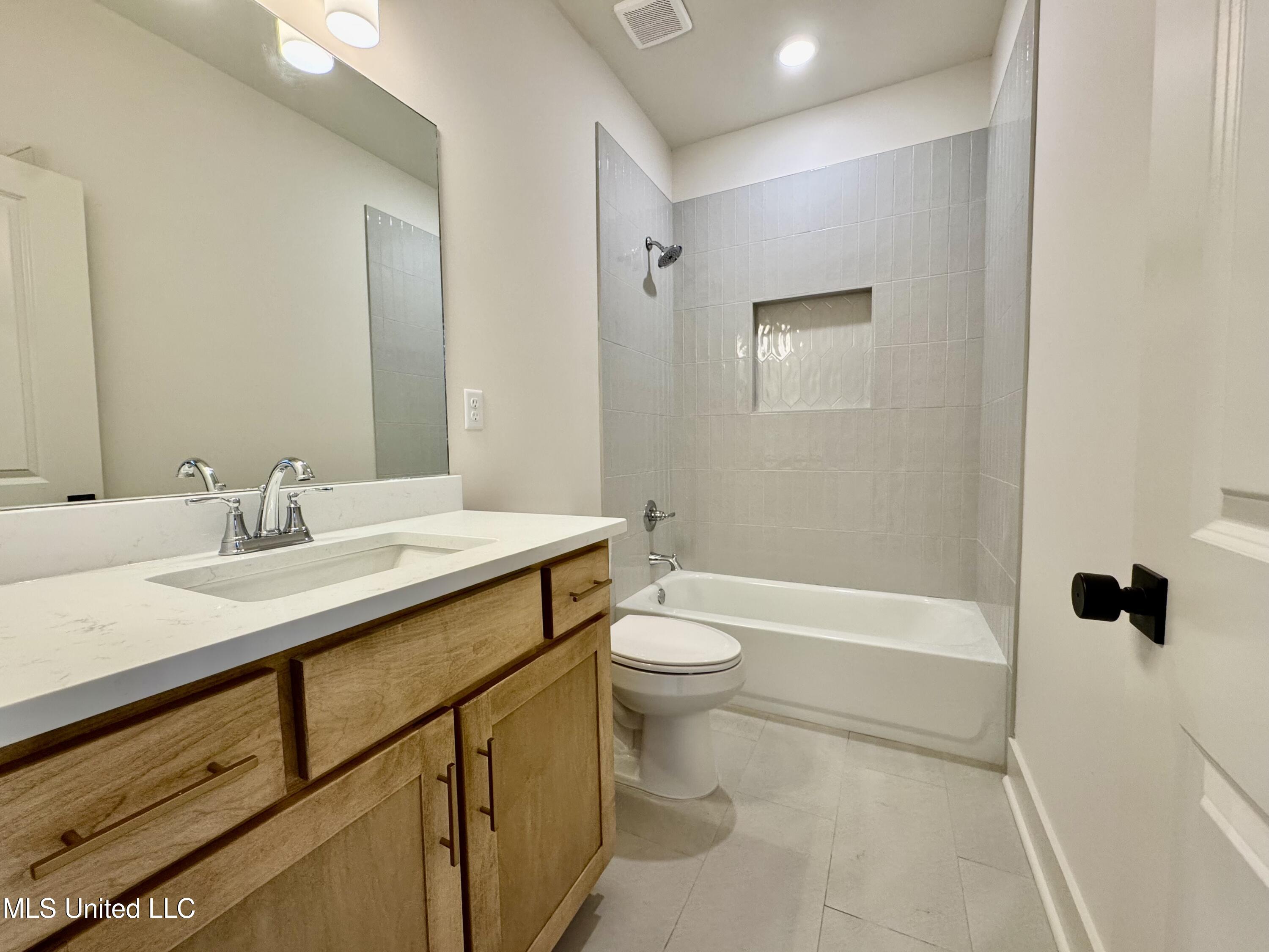 4220 Adriane Cove Nesbit, MS 38651 - Photo 21 of 31 IMG_4751