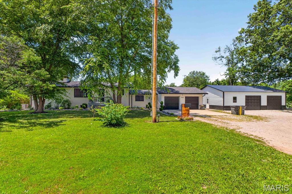 8400 Highway 15 Belleville, IL 62223 - Photo 2 of 45