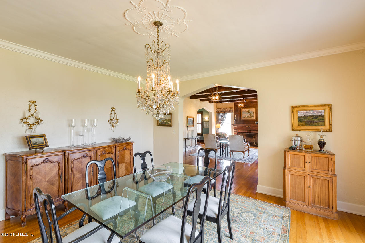 1922 River Road Jacksonville, FL 32207 - Photo 23 of 77 Dining room