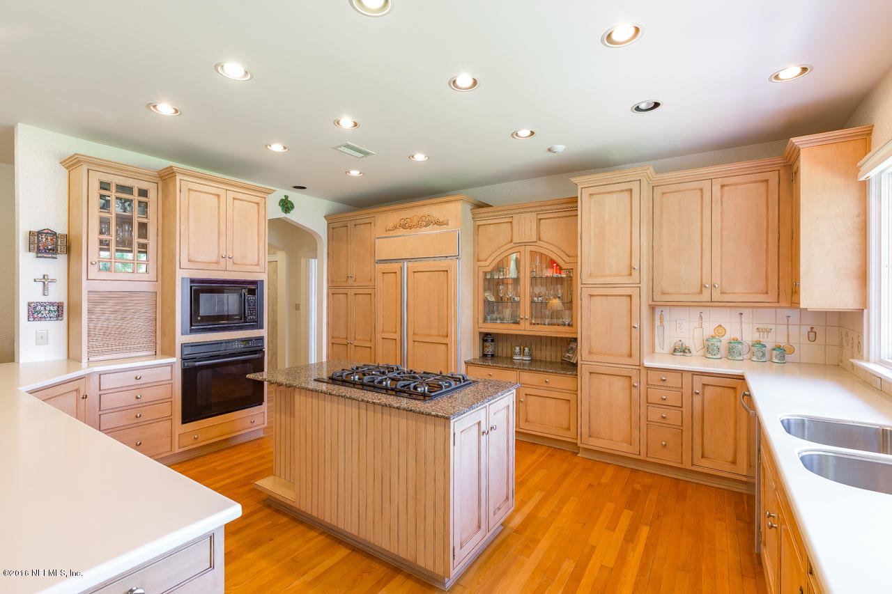 1922 River Road Jacksonville, FL 32207 - Photo 27 of 77 Kitchen