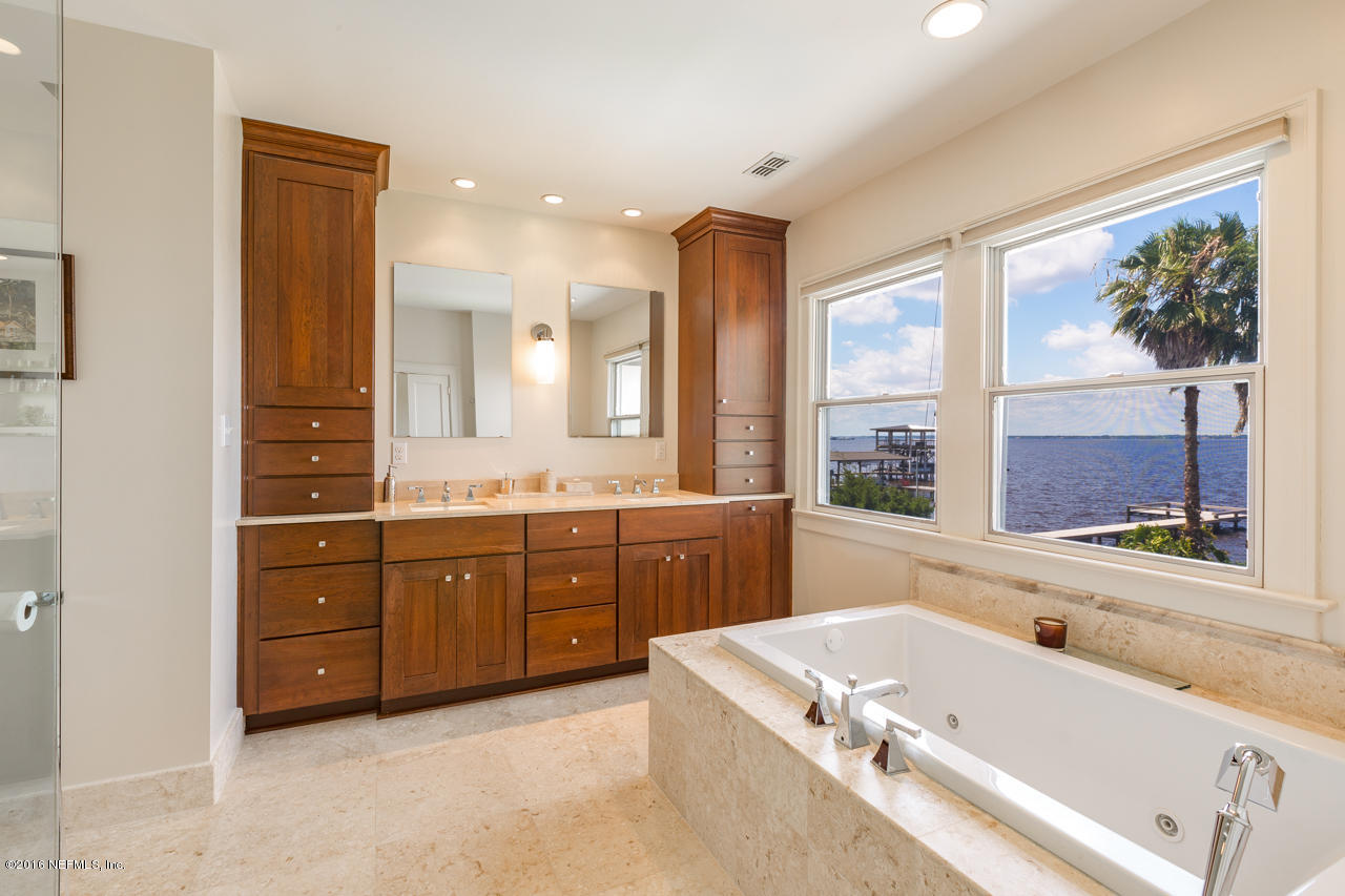 1922 River Road Jacksonville, FL 32207 - Photo 36 of 77 Master Bathroom