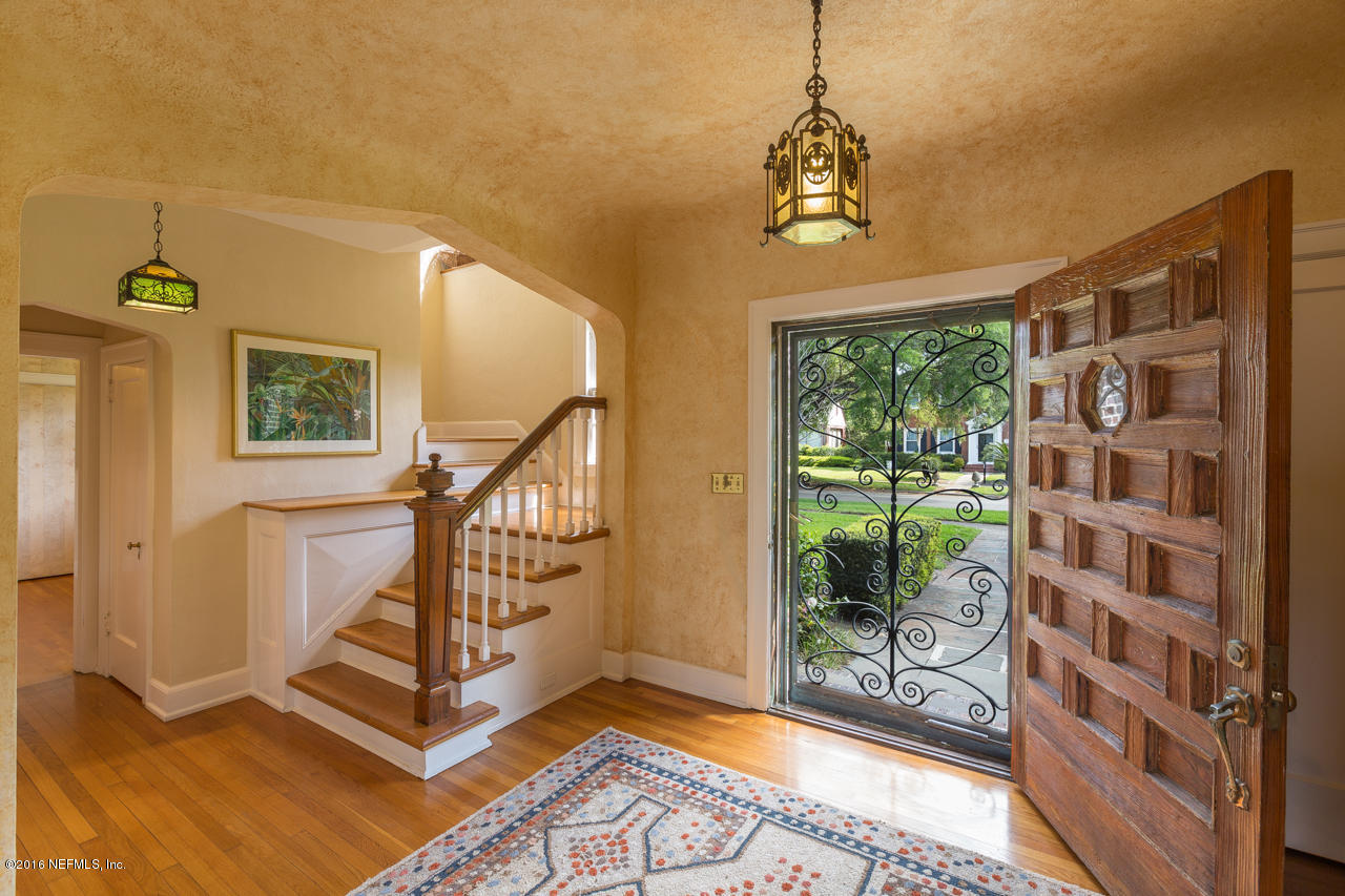 1922 River Road Jacksonville, FL 32207 - Photo 8 of 77 Welcome!