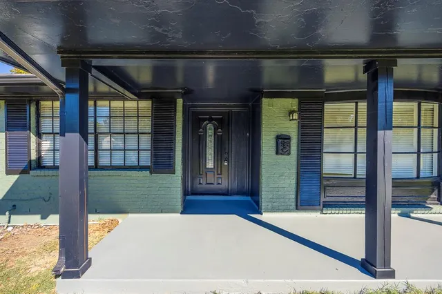 a view of entrance gate of the building