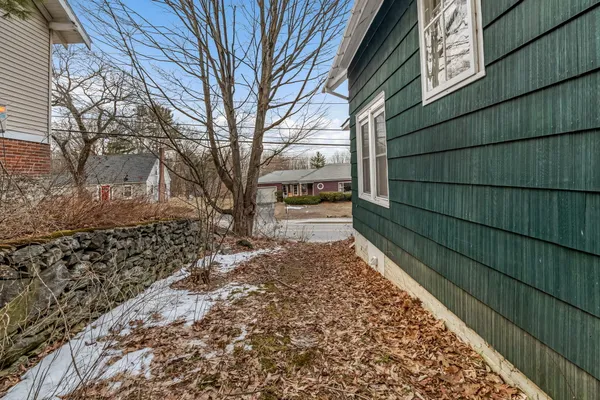 $299,000 | 152 Lake Street, Auburn, ME 04210