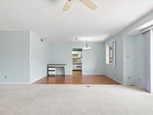801 Quail Ridge Drive, Unit 801 Freeport, IL 61032 - Photo 8 of 19 Gallery Image 8