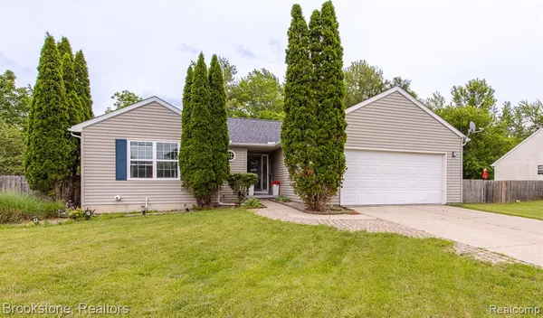 $265,000 | 5039 Auker Drive, Grand Blanc, MI 48439