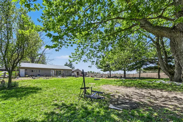 $140,000 | 52290 Townhall Road, Dowagiac, MI 49047