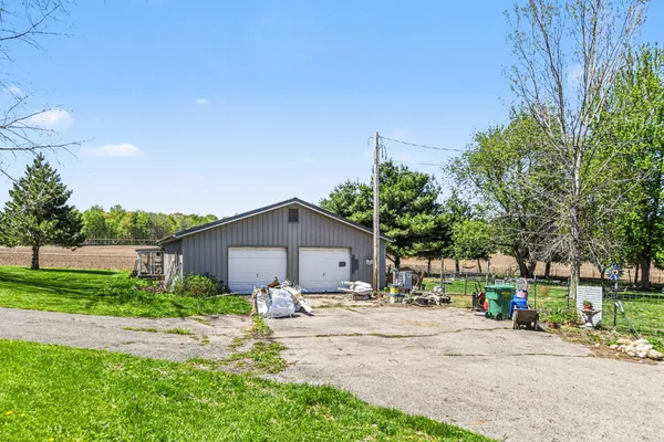 $140,000 | 52290 Townhall Road, Dowagiac, MI 49047
