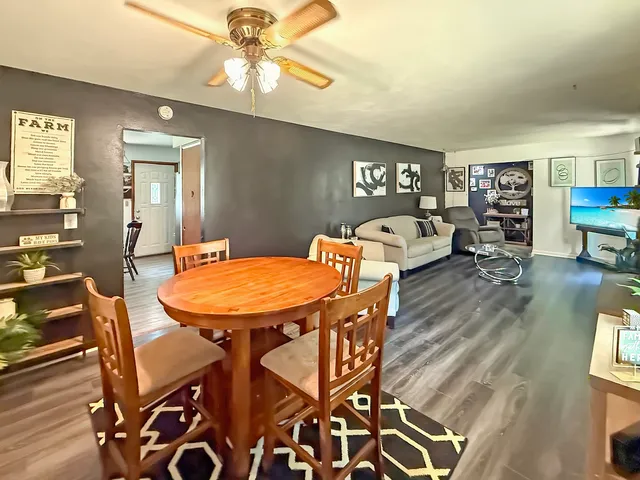 $169,900 | 2358 Chelsea Avenue, Freeport, IL 61032