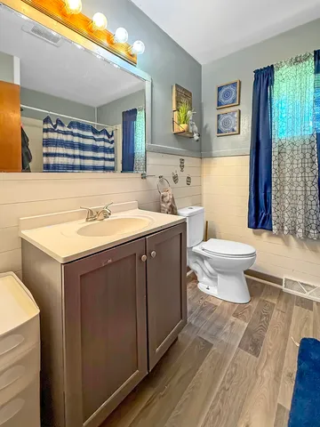 $169,900 | 2358 Chelsea Avenue, Freeport, IL 61032