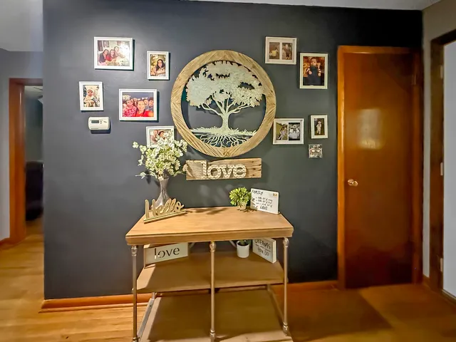 $169,900 | 2358 Chelsea Avenue, Freeport, IL 61032