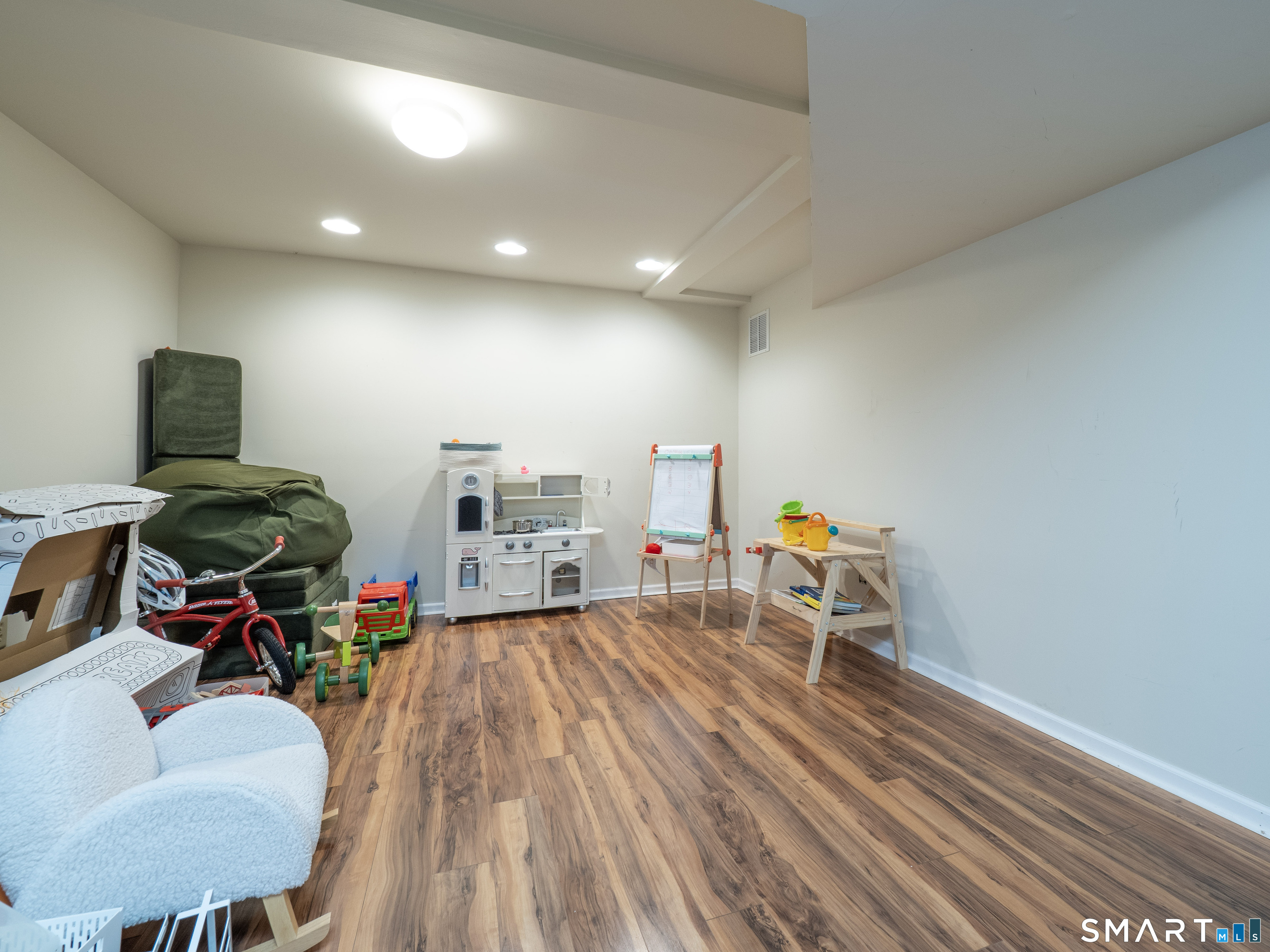 49 Wilton Crest Road, Unit 49 Wilton, CT 06897 - Photo 31 of 40 Gallery Image 31