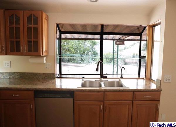 9257 La Shell Drive Tujunga, CA 91042 - Photo 21 of 48