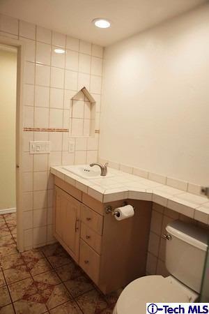 9257 La Shell Drive Tujunga, CA 91042 - Photo 27 of 48